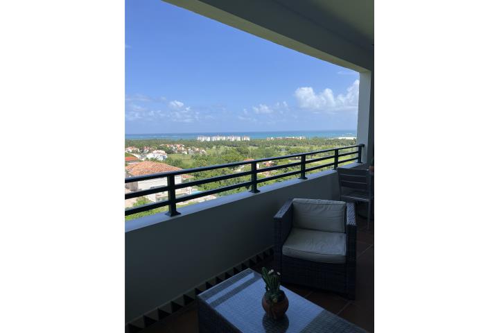 Villa dentro de Rio Mar