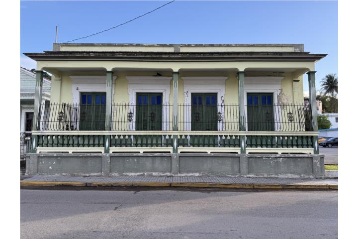 Residencia en el Pueblo de Utuado