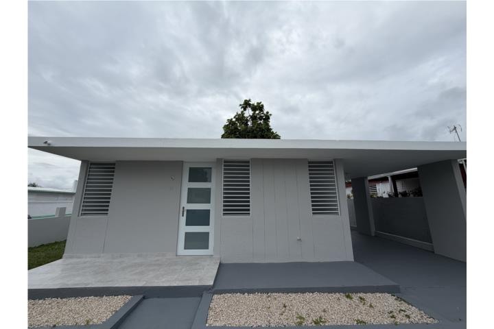 VERDEMAR - CASA De Esquina 3H - 1B Remodelada