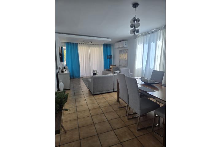 Cond.El Centro 1 3h-2b-1p $225k piso 4