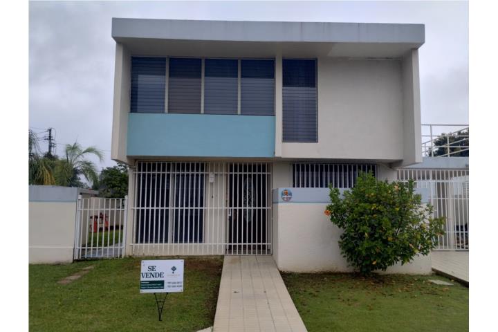 Esquina privilegiada, con posibilidades de modificar a su gusto y necesidad.