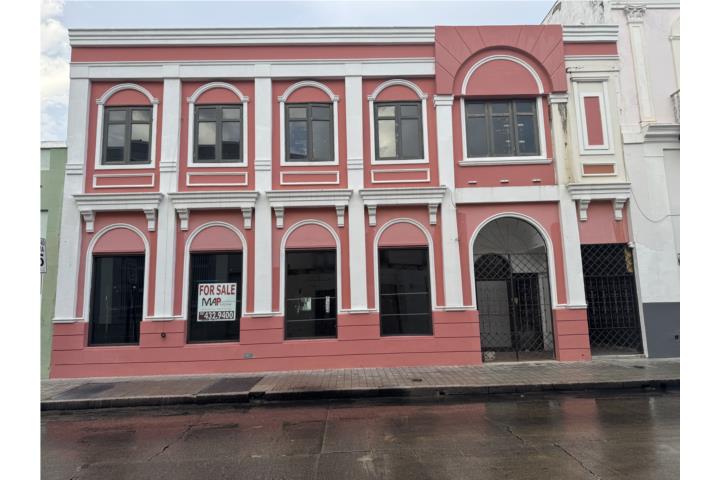 EDIFICIO COMERCIAL LOCALIZADO A PASOS DE LA PLAZA DE PONCE - AREA DE ALTO TRAFICO COMERCIAL - CONSTA