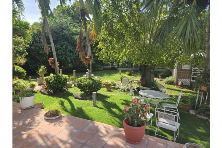 Descubre esta encantadora propiedad muy solida, funcional y lista para convertirse en tu proximo hogar.