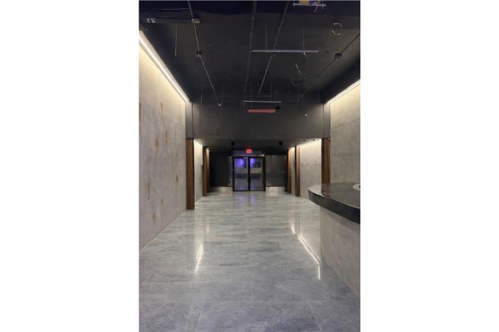 Excelente oportunidad para emprender o expandir tu negocio en Calle Loíza, Santurce, una de las zona