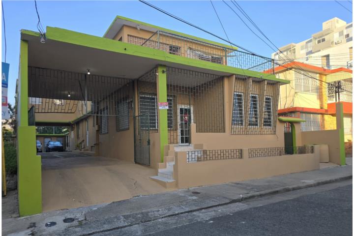 Edificio Multifamiliar en la calle Bosque