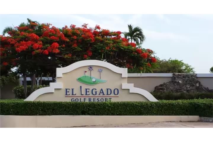 Hermosa Villa en El Legado Golf Resort