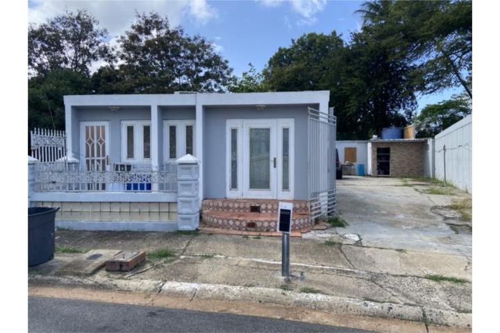Multifamilia en Villas de Loíza $ 143,850