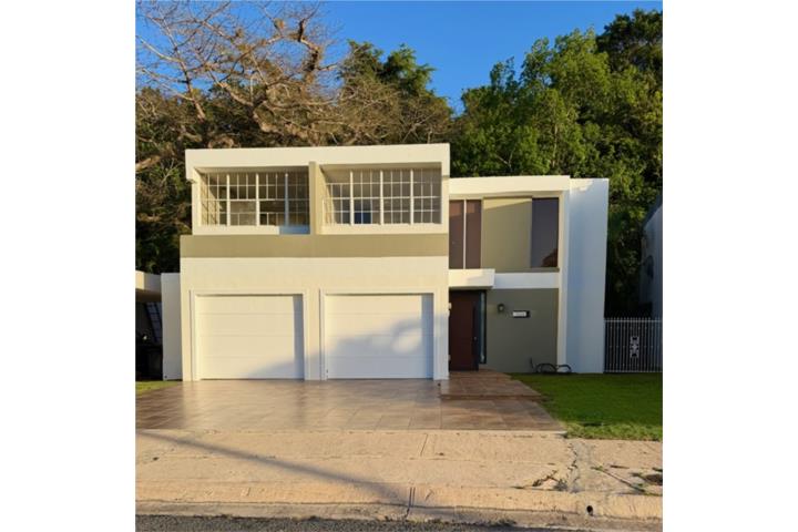 Residencia en Venta  Urb. Los Montes, Dorado