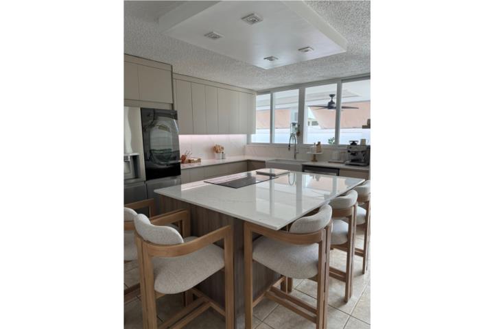 Remodelada - Urb. Estancias Reales