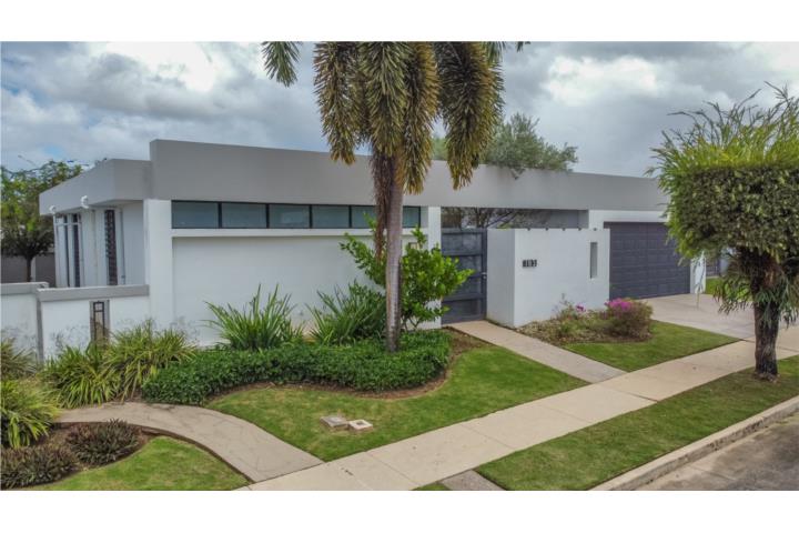 Casa en Ciudad Jardin, Canovanas PR