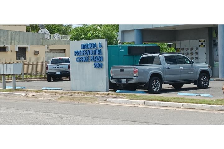 Professional & medical office Plaza Hatillo