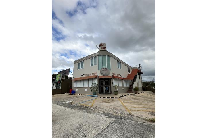 Se vende llave de negocio en Bayamón Carr.167