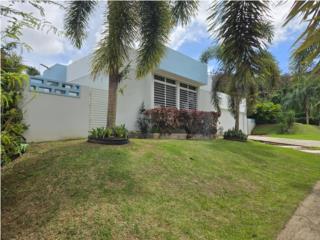 Urb. Exclusiva solo 12 unidades  Precio $440k