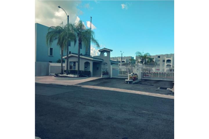 Unico! Apartamento jardin a nivel