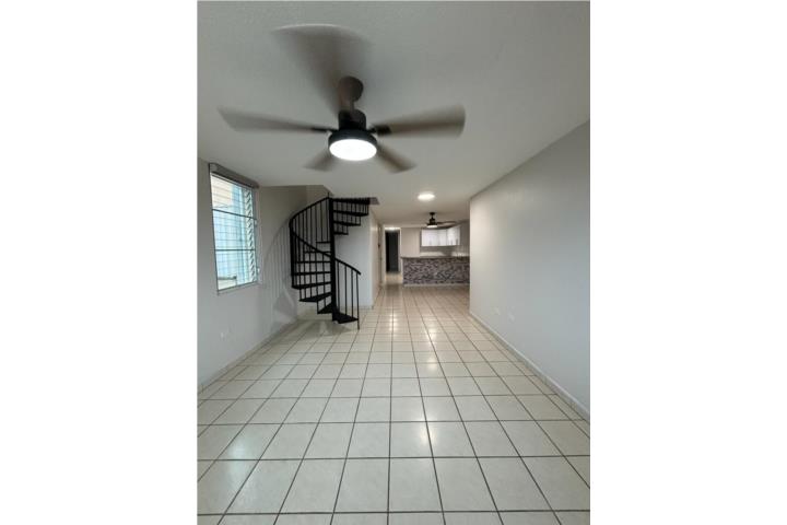 Penthouse, Cond. Río Vista, Carolina