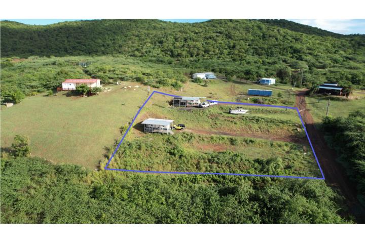 Terreno de Esquina de 1 Cuerda - Vista al Mar