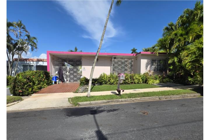 Sagrado Corazón, Cupey, 3H/2B, apto, $325K