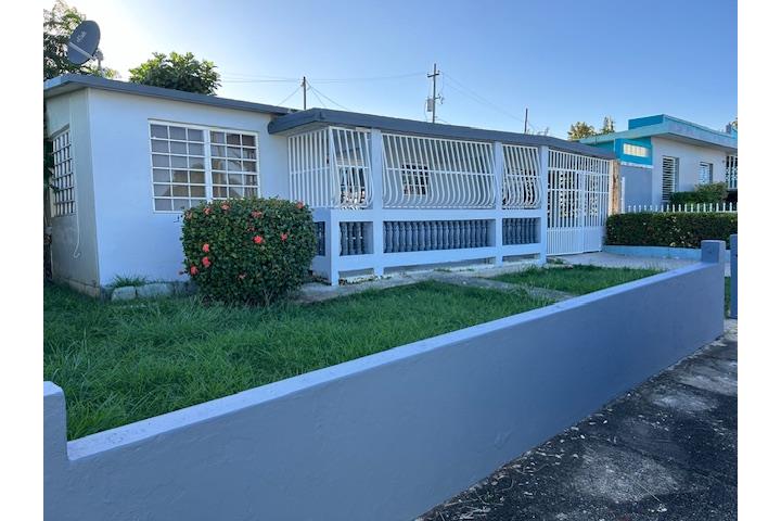 Casa Urb. Sierra Linda, Calle 6 M-15, Bayamon