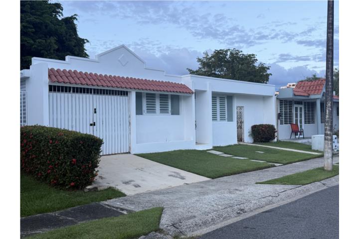 Urb. Alturas de Mayaguez 4C/2B