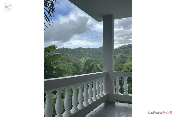 Casa con vistas a las montañas en Comerío