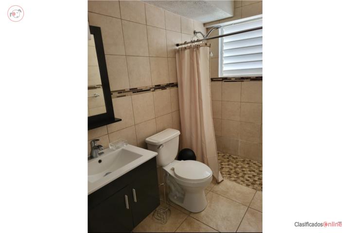 3/2 con Piscina y Laundry Room