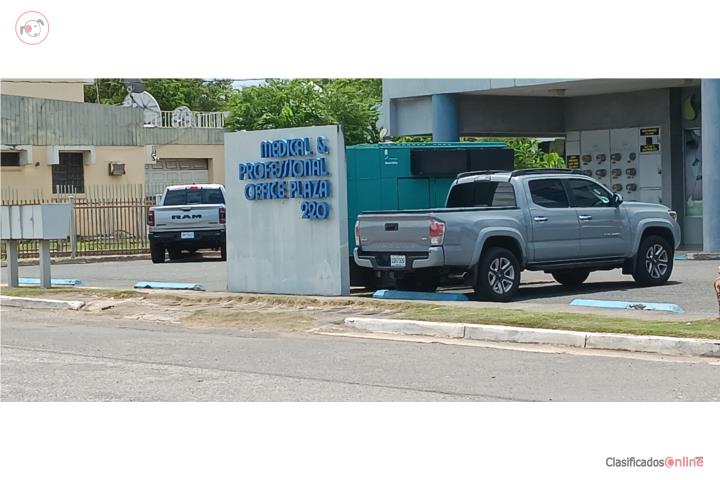 Medical & Professional Office Plaza