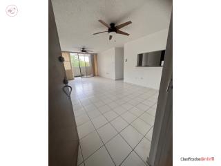 VENTA DE C�MODO Y C�NTRICO APTO. BAYAM�N