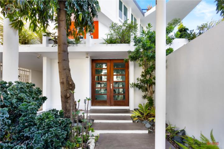 6-Unit Income Property, Sagrado Corazon