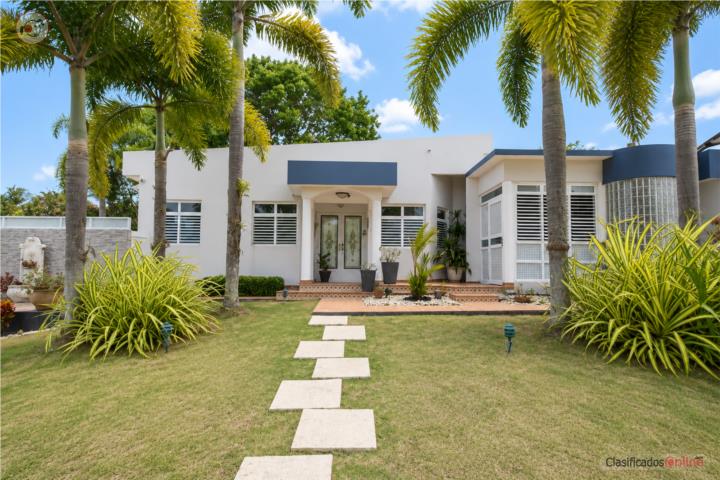 Casa en Urb. Quintas de Candelero Humacao