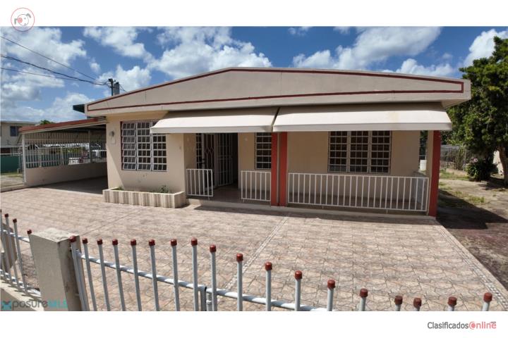 House in Santana, Arecibo