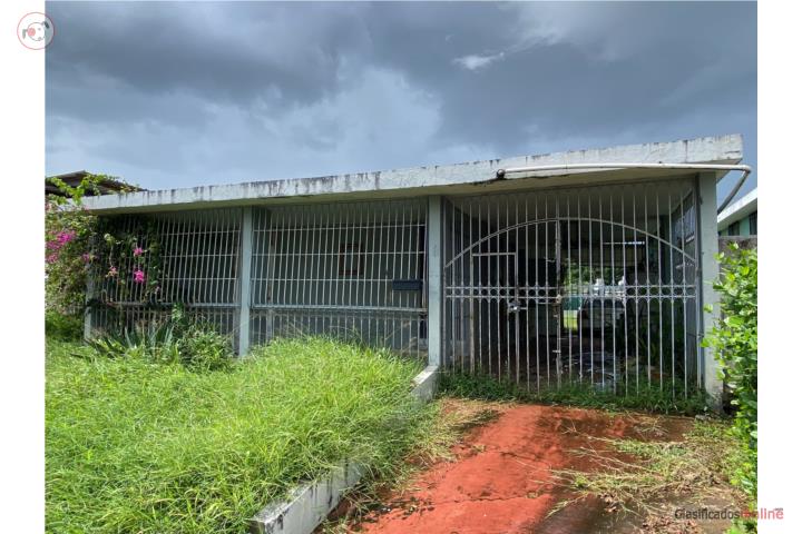 House in Bella Vista, Bayamón