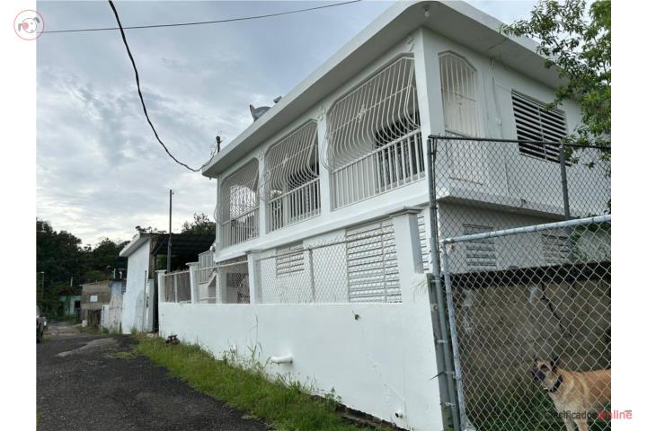 House in Almacigo Bajo, Yauco
