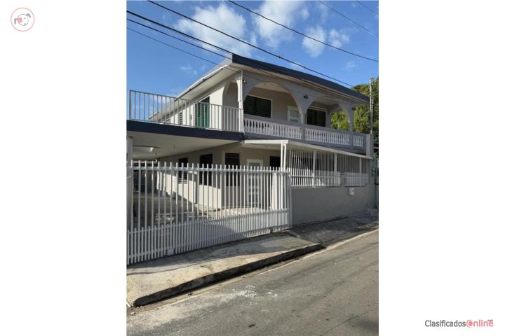 Casa en Vega Alta, casa arriba y casa abajo.