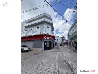 Edificio Comercial Uso Mixto
