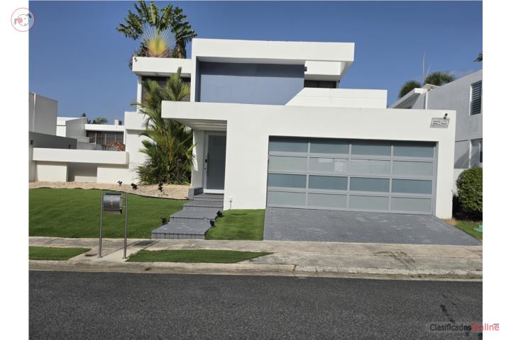 House in Quintas Reales, Guaynabo