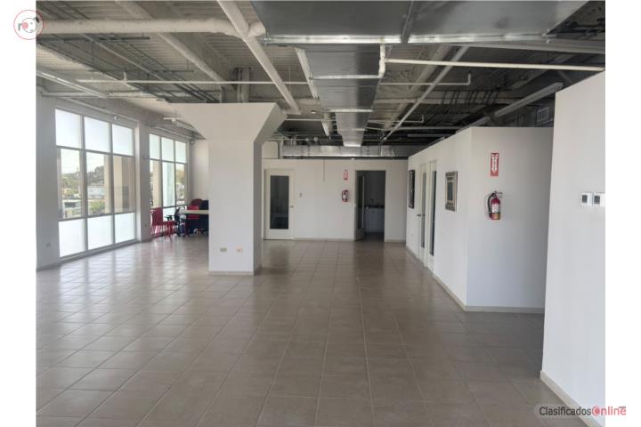 Commercial in Metro Medical Center, Bayamón