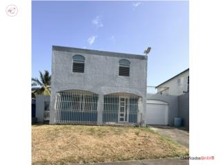 CASA DE 2 PISOS EN VENTA EN URB. LAS...