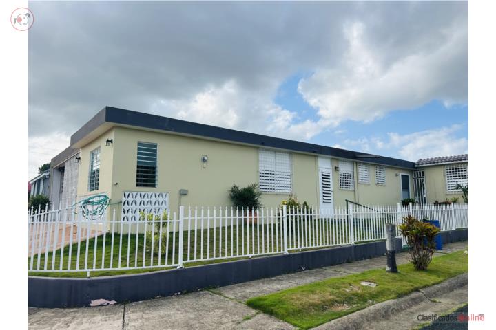 House in Bonneville, Caguas