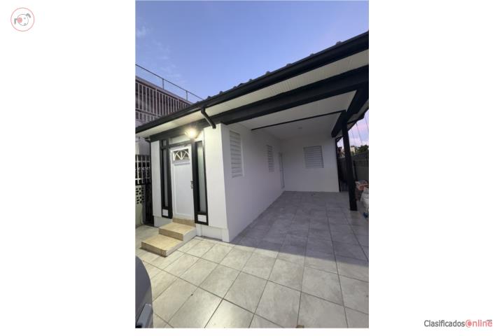 Venta multifamiliar remodelada con terraza