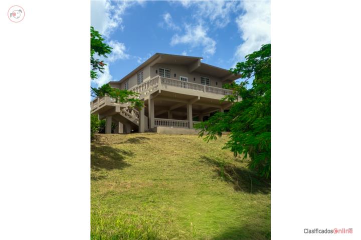 House in Atravesada, Caguas