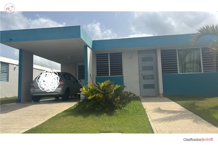 House in Villas de la Central Victoria, Juncos