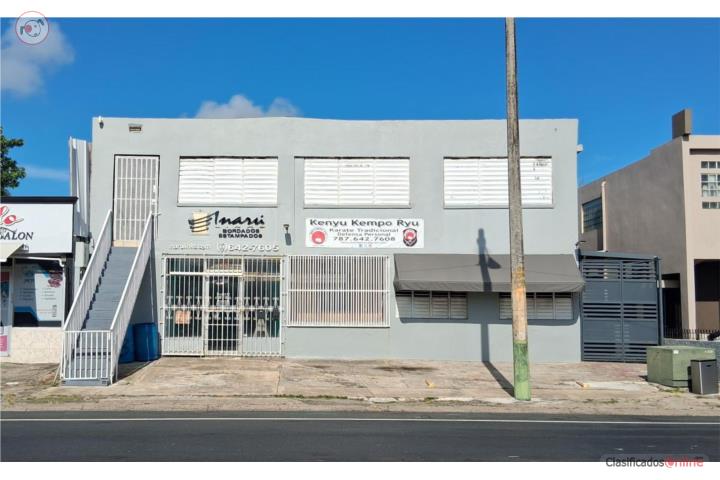 Levittown Edificio Uso Mixto