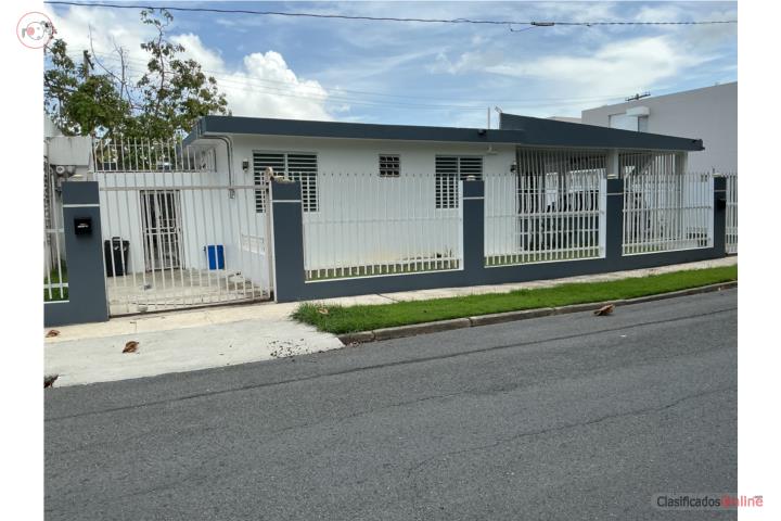 House in University Gardens, San Juan - Río Piedras