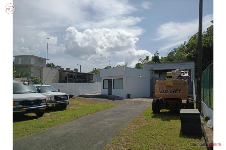 Commercial in Sabana Seca, Manatí