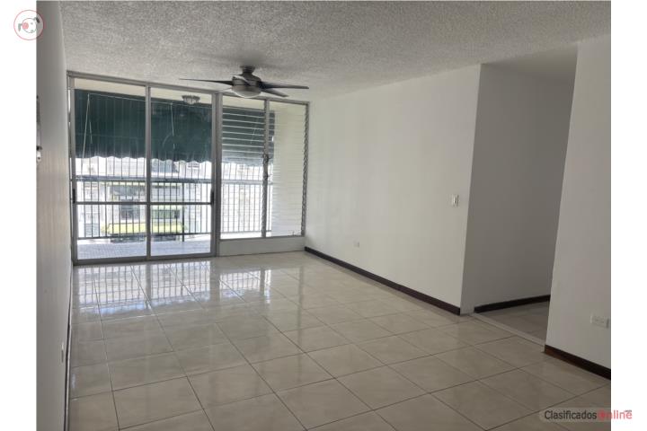 Apartment in Sky Towers, San Juan - Río Piedras