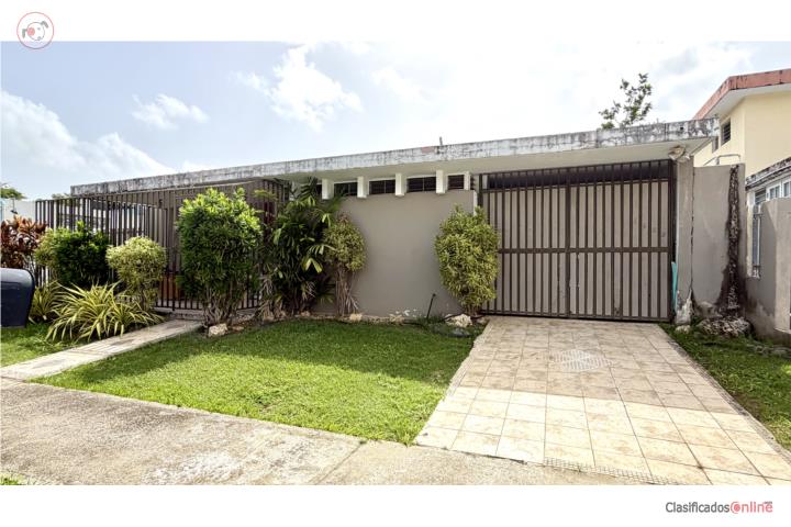 House in Antonsanti, San Juan - Río Piedras
