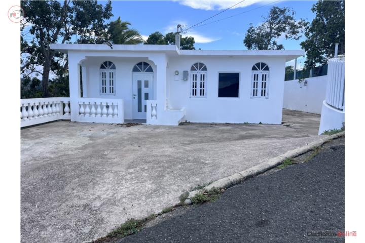 House in Vega Redonda, Comerío