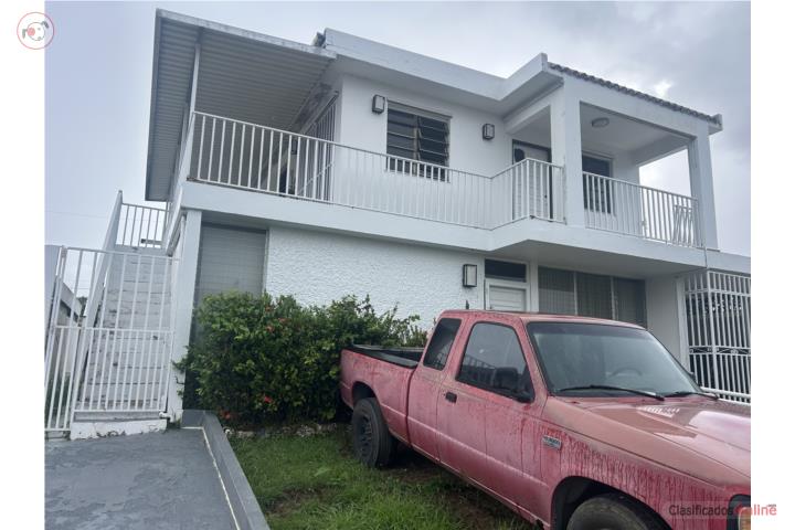 House in Round Hills, Trujillo Alto