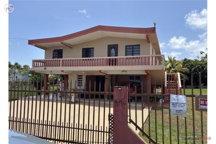 House in Golden Hills, Dorado