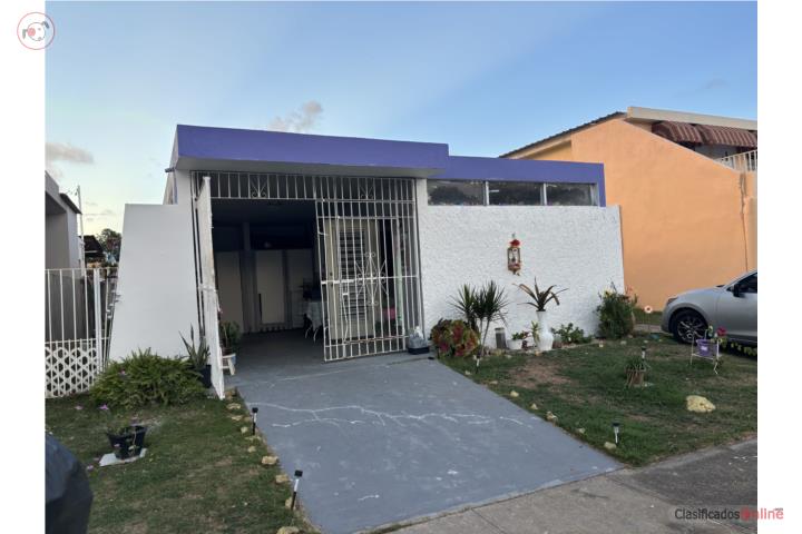House in Villa Del Carmen, Ponce